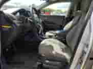 2014 Hyundai Santa Fe с VIN 5XYZT3LB6EG183161, выставлен на аукционе Copart как лот 71047625 с пробегом 141 595 миль миль и Списание • Salvage title. История ставок и продаж доступна на DreamBid. Изображение 7.