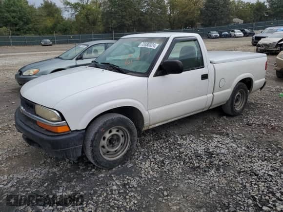 2003 Chevrolet S-10 with VIN 1GCCS14X738207172, listed as a Copart auction lot 72480324 with 154,441 mi miles and Salvage title. Bid and sale history available at DreamBid. Image 1.