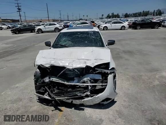 2020 BMW 3 Series M340i z VIN 3MW5U7J09L8B26303, wystawiony jako Copart lot #59202145 z przebiegiem 75 606 mil mil oraz Szkoda całkowita • Salvage title. Historia ofert i sprzedaży dostępna na DreamBid. Obrazek 13.