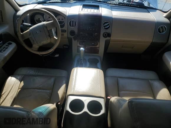 2007 Ford F-150 XLT z VIN 1FTPW12V37FB53121, wystawiony jako Copart lot #70524185 z przebiegiem 139 079 mil mil oraz Szkoda całkowita • Salvage title. Historia ofert i sprzedaży dostępna na DreamBid. Obrazek 8.