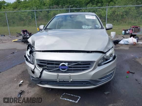2018 Volvo S60 Inscription с VIN LYV402HKXJB172494, выставлен на аукционе IAAI как лот 42051257 с пробегом 59 838 миль миль и . История ставок и продаж доступна на DreamBid. Изображение 12.