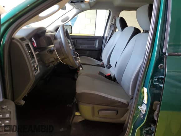 2022 Ram 1500 Tradesman z VIN 1C6RR7FGXNS173943, wystawiony jako Copart lot #66269595 z przebiegiem 88 786 mil mil oraz Czysty tytuł • Clean title. Historia ofert i sprzedaży dostępna na DreamBid. Obrazek 7.