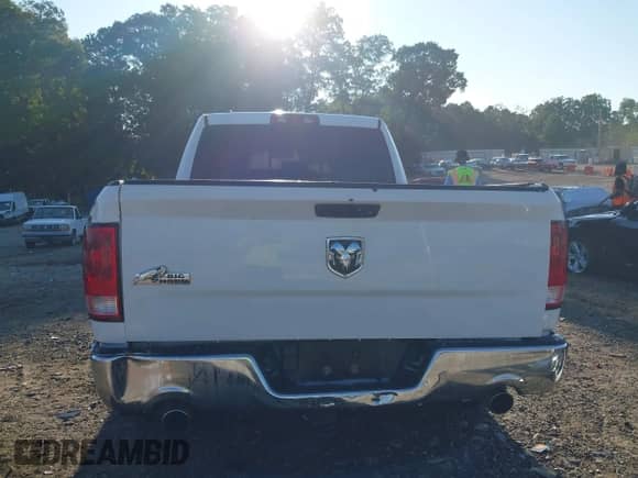 2016 Ram 1500 SLT with VIN 1C6RR6GT9GS340446, listed as a IAAI auction lot 43205760 with 177,348 mi miles and . Bid and sale history available at DreamBid. Image 17.