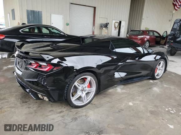 2021 Chevrolet Corvette 2LT with VIN 1G1YB3D44M5105931, listed as a Copart auction lot 42047874 with 18,025 mi miles and . Bid and sale history available at DreamBid. Image 3.