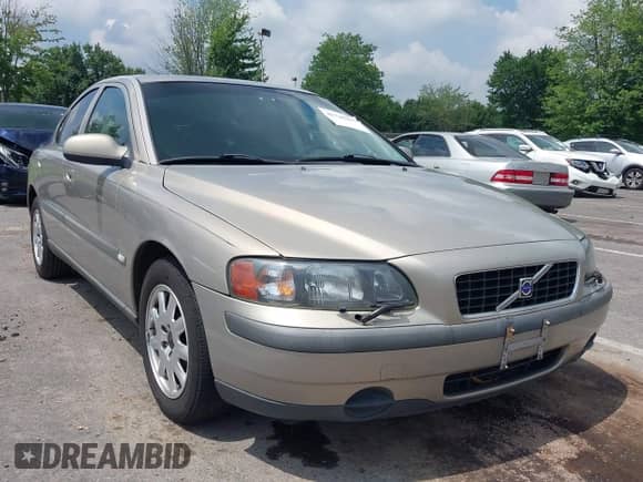 2001 Volvo S60 с VIN YV1RS61R212044759, выставлен на аукционе IAAI как лот 42748207 с пробегом 257 056 миль миль и . История ставок и продаж доступна на DreamBid. Изображение 1.