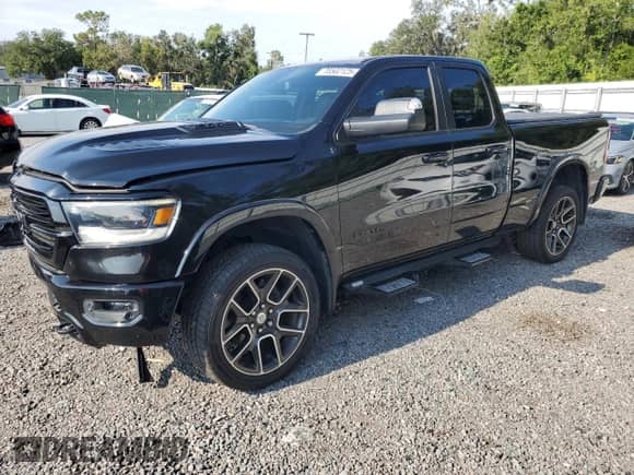 2019 Ram 1500 Laramie z VIN 1C6SRFDT3KN577222, wystawiony jako Copart lot #70502125 z przebiegiem 120 417 mil mil oraz Nie do naprawy • Non repairable. Historia ofert i sprzedaży dostępna na DreamBid. Obrazek 1.