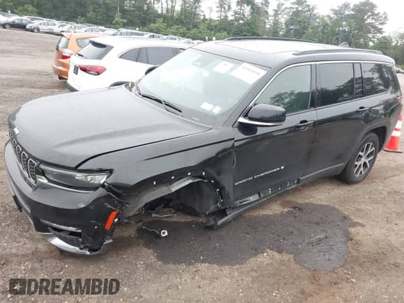 2024 Jeep Grand Cherokee Limited with VIN 1C4RJKBG2R8552107, listed as a IAAI auction lot 42503030 with 51,110 mi miles and . Bid and sale history available at DreamBid. Image 2.