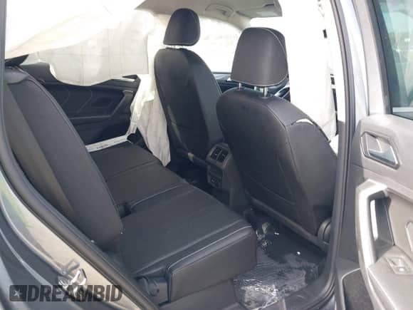 2024 Volkswagen Tiguan SE с VIN 3VV3B7AX0RM191409, выставлен на аукционе IAAI как лот 42018912 с пробегом 1 751 миль миль и . История ставок и продаж доступна на DreamBid. Изображение 8.