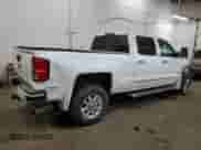 2015 Chevrolet Silverado 3500HD LTZ с VIN 1GC4K0E80FF599384, выставлен на аукционе Copart как лот 76975984 с пробегом 73 351 миль миль и Списание • Salvage title. История ставок и продаж доступна на DreamBid. Изображение 3.