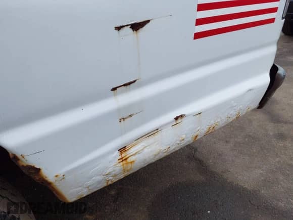 2007 Ford Econoline Cargo Commercial с VIN 1FTNS24W07DB24752, выставлен на аукционе IAAI как лот 41710324 с пробегом 239 084 миль миль и . История ставок и продаж доступна на DreamBid. Изображение 6.