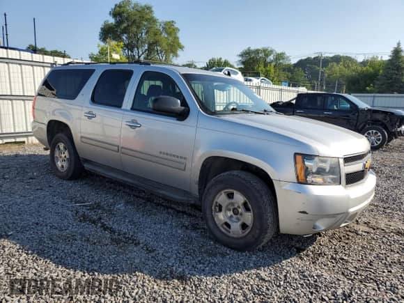 2012 Chevrolet Suburban LT с VIN 1GNSKJE76CR126997, выставлен на аукционе Copart как лот 66667725 с пробегом 325 866 миль миль и Чистый • Clean title. История ставок и продаж доступна на DreamBid. Изображение 4.