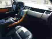 2009 Land Rover Range Rover Sport HSE с VIN SALSK25459A198438, выставлен на аукционе IAAI как лот 43204601 с пробегом 93 622 миль миль и . История ставок и продаж доступна на DreamBid. Изображение 5.