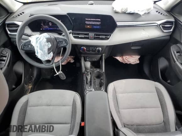 2024 Chevrolet TrailBlazer LS with VIN KL79MMS23RB073542, listed as a Copart auction lot 81347035 with 31,239 mi miles and Salvage title. Bid and sale history available at DreamBid. Image 8.