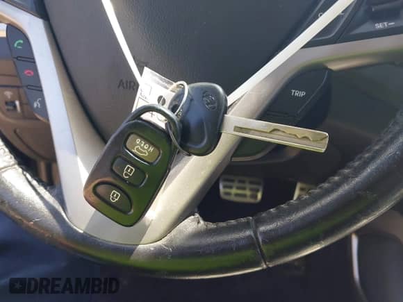 2012 Hyundai Veloster w/Black Int с VIN KMHTC6AD0CU056828, выставлен на аукционе IAAI как лот 42611623 с пробегом 136 242 миль миль и . История ставок и продаж доступна на DreamBid. Изображение 11.