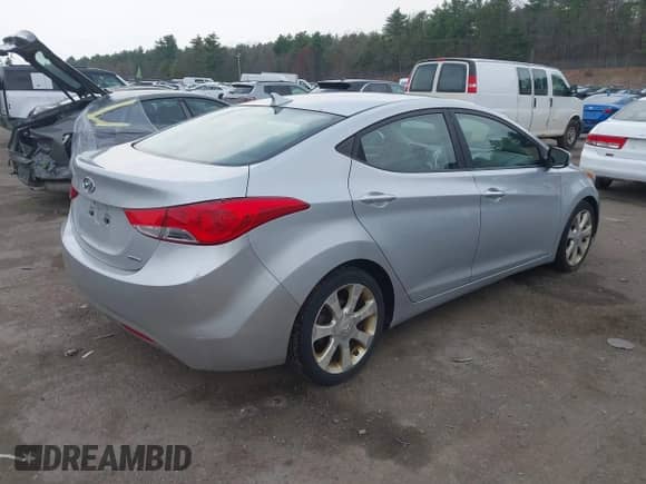 2011 Hyundai Elantra GLS с VIN 5NPDH4AE9BH018045, выставлен на аукционе IAAI как лот 42125902 с пробегом 217 341 миль миль и . История ставок и продаж доступна на DreamBid. Изображение 4.