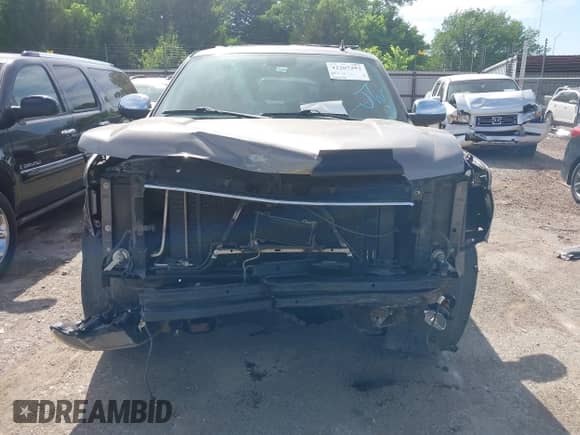 2011 Chevrolet Suburban LTZ с VIN 1GNSCKE04BR312543, выставлен на аукционе IAAI как лот 42267293 с пробегом 253 305 миль миль и . История ставок и продаж доступна на DreamBid. Изображение 6.