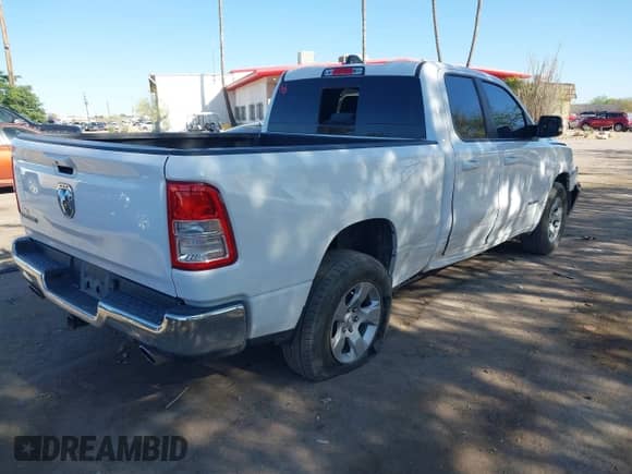 2022 Ram 1500 Big Horn z VIN 1C6RREBT6NN274404, wystawiony jako IAAI lot #42086856 z przebiegiem 66 000 mil mil oraz . Historia ofert i sprzedaży dostępna na DreamBid. Obrazek 4.