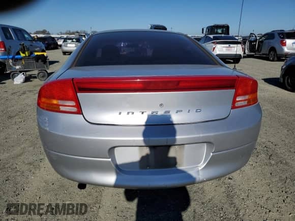 2001 Dodge Intrepid SE z VIN 2B3HD46R71H503463, wystawiony jako Copart lot #88585295 z przebiegiem 71 489 mil mil oraz Czysty tytuł • Clean title. Historia ofert i sprzedaży dostępna na DreamBid. Obrazek 6.