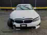 2021 BMW 3 Series 330e xDrive z VIN WBA5P9C06MFK97759, wystawiony jako Copart lot #70629822 z przebiegiem Nie podano mil oraz . Historia ofert i sprzedaży dostępna na DreamBid. Obrazek 5.