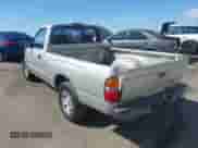 2001 Toyota Tacoma z VIN 5TENL42N21Z795860, wystawiony jako IAAI lot #43221268 z przebiegiem 279 211 mil mil oraz . Historia ofert i sprzedaży dostępna na DreamBid. Obrazek 3.