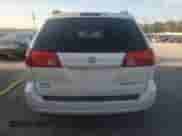 2010 Toyota Sienna XLE с VIN 5TDYK4CC0AS315776, выставлен на аукционе Copart как лот 81039265 с пробегом 178 673 миль миль и Списание • Salvage title. История ставок и продаж доступна на DreamBid. Изображение 6.