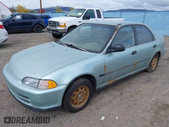 1993 Honda Civic with VIN JHMEG855XPS018863, listed as a IAAI auction lot 43388484 with 331,327 mi miles and . Bid and sale history available at DreamBid. Image 2.