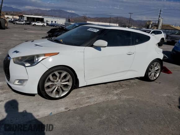 2015 Hyundai Veloster with VIN KMHTC6AD5FU225164, listed as a Copart auction lot 84994875 with 185,494 mi miles and Salvage title. Bid and sale history available at DreamBid. Image 1.