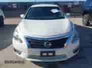 2015 Nissan Altima S z VIN 1N4AL3AP2FN368450, wystawiony jako IAAI lot #42066325 z przebiegiem 134 895 mil mil oraz . Historia ofert i sprzedaży dostępna na DreamBid. Obrazek 12.