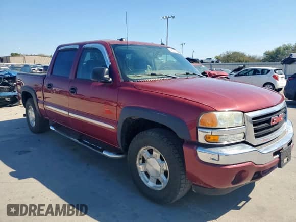 2005 GMC Sierra 1500 SLE z VIN 2GTEK13T951234399, wystawiony jako Copart lot #86091755 z przebiegiem 79 070 mil mil oraz Szkoda całkowita • Salvage title. Historia ofert i sprzedaży dostępna na DreamBid. Obrazek 4.