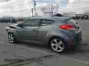 2014 Hyundai Veloster z VIN KMHTC6AD8EU194443, wystawiony jako Copart lot #60059565 z przebiegiem 201 848 mil mil oraz Szkoda całkowita • Salvage title. Historia ofert i sprzedaży dostępna na DreamBid. Obrazek 2.