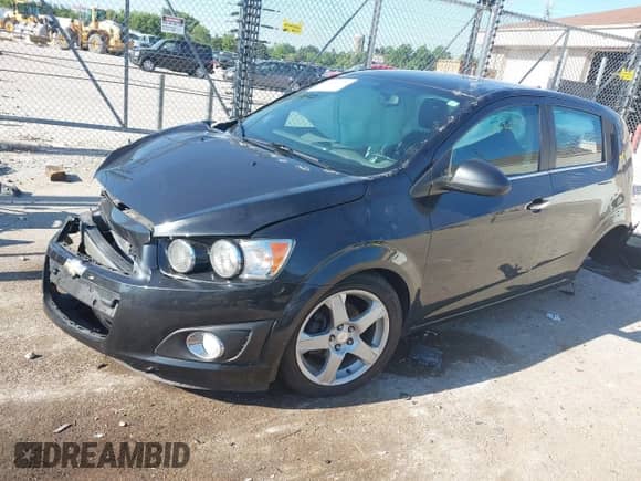 2014 Chevrolet Sonic LTZ с VIN 1G1JE6SB9E4116782, выставлен на аукционе IAAI как лот 42656705 с пробегом 93 210 миль миль и . История ставок и продаж доступна на DreamBid. Изображение 18.
