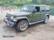 2021 Jeep Wrangler Unlimited Sahara High Altitude z VIN 1C4HJXEN1MW600736, wystawiony jako IAAI lot #42722197 z przebiegiem 34 391 mil mil oraz . Historia ofert i sprzedaży dostępna na DreamBid. Obrazek 17.