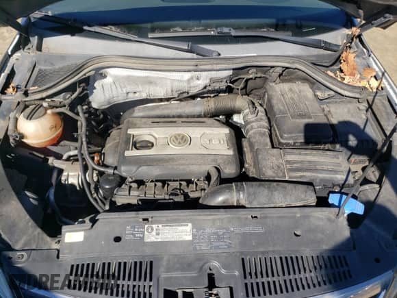 2010 Volkswagen Tiguan SE с VIN WVGBV7AX4AW510392, выставлен на аукционе Copart как лот 86785535 с пробегом 152 924 миль миль и Списание • Salvage title. История ставок и продаж доступна на DreamBid. Изображение 12.