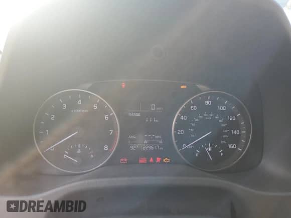 2017 Hyundai Elantra SE with VIN KMHD74LF6HU135682, listed as a Copart auction lot 60725275 with 229,617 mi miles and Salvage title. Bid and sale history available at DreamBid. Image 9.