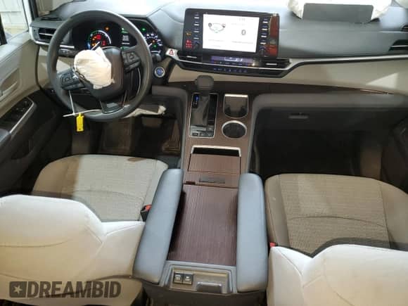 2022 Toyota Sienna LE with VIN 5TDKRKEC8NS111199, listed as a Copart auction lot 67814355 with 90,758 mi miles and Salvage title. Bid and sale history available at DreamBid. Image 8.