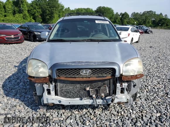 2002 Hyundai Santa Fe GLS с VIN KM8SC13D02U245599, выставлен на аукционе Copart как лот 57620055 с пробегом 164 618 миль миль и На запчасти • Non repairable. История ставок и продаж доступна на DreamBid. Изображение 5.