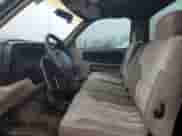 1994 Dodge 1500 z VIN 1B7HF16Z8RS570956, wystawiony jako Copart lot #84050084 z przebiegiem 173 089 mil mil oraz Czysty tytuł • Clean title. Historia ofert i sprzedaży dostępna na DreamBid. Obrazek 7.