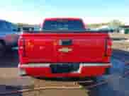 2016 Chevrolet Silverado 1500 LT z VIN 3GCUKREC8GG138278, wystawiony jako IAAI lot #43460002 z przebiegiem 136 579 mil mil oraz . Historia ofert i sprzedaży dostępna na DreamBid. Obrazek 17.