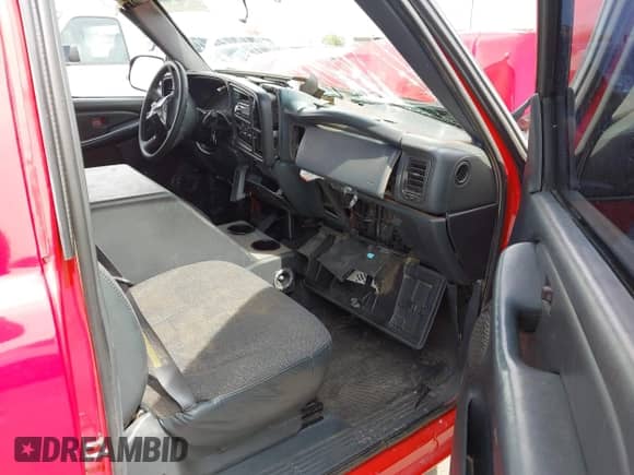 2001 Chevrolet Silverado 1500 с VIN 1GCEC14V81Z241665, выставлен на аукционе IAAI как лот 42247823 с пробегом 196 744 миль миль и . История ставок и продаж доступна на DreamBid. Изображение 5.