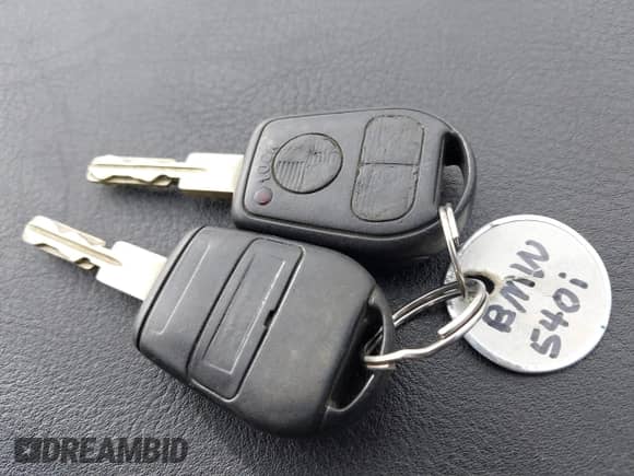 1998 BMW 5 Series 540i с VIN WBADE5325WBV93670, выставлен на аукционе IAAI как лот 43410383 с пробегом 214 351 миль миль и . История ставок и продаж доступна на DreamBid. Изображение 11.