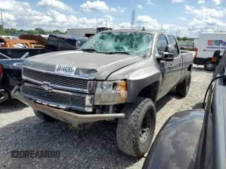 2008 Chevrolet Silverado 2500HD LTZ с VIN 1GCHK236X8F164681, выставлен на аукционе Copart как лот 56144085 с пробегом 236 714 миль миль и Списание • Salvage title. История ставок и продаж доступна на DreamBid. Изображение 1.