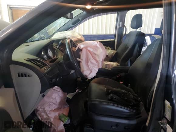 2017 Dodge Grand Caravan SXT with VIN 2C4RDGCG4HR671279, listed as a Copart auction lot 71427465 with 60,172 mi miles and Salvage title. Bid and sale history available at DreamBid. Image 7.