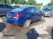 2016 Hyundai Accent SE z VIN KMHCT4AE2GU947626, wystawiony jako IAAI lot #42828554 z przebiegiem 82 012 mil mil oraz . Historia ofert i sprzedaży dostępna na DreamBid. Obrazek 4.