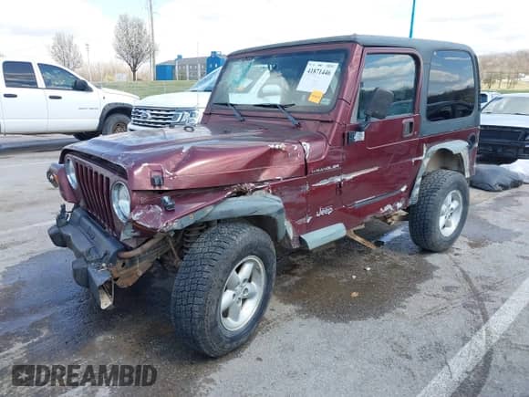 2001 Jeep Wrangler SE with VIN 1J4FA29P21P300094, listed as a IAAI auction lot 41871446 with 125,098 mi miles and . Bid and sale history available at DreamBid. Image 19.