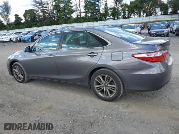 2016 Toyota Camry XLE with VIN 4T1BF1FK0GU195635, listed as a Copart auction lot 70461935 with 93,948 mi miles and Salvage title. Bid and sale history available at DreamBid. Image 2.