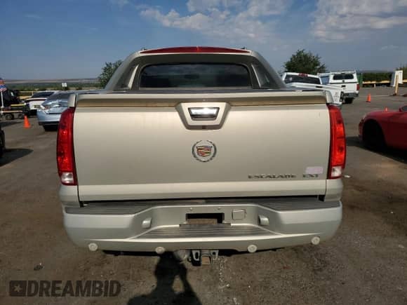 2007 Cadillac Escalade EXT with VIN 3GYFK62857G228084, listed as a Copart auction lot 68548045 with 184,275 mi miles and Salvage title. Bid and sale history available at DreamBid. Image 6.