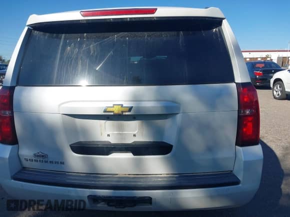 2018 Chevrolet Suburban LT с VIN 1GNSKHKC5JR246118, выставлен на аукционе IAAI как лот 43229018 с пробегом 62 292 миль миль и . История ставок и продаж доступна на DreamBid. Изображение 16.