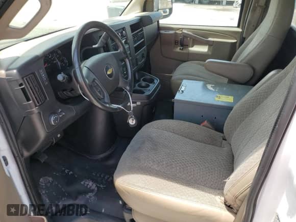 2021 Chevrolet Express Cargo with VIN 1GCWGAFP3M1258920, listed as a Copart auction lot 69327695 with 42,951 mi miles and Clean title. Bid and sale history available at DreamBid. Image 7.