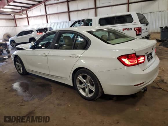2013 BMW 3 Series 328i xDrive с VIN WBA3B3C5XDF541394, выставлен на аукционе Copart как лот 82249565 с пробегом 117 557 миль миль и Чистый • Clean title. История ставок и продаж доступна на DreamBid. Изображение 2.