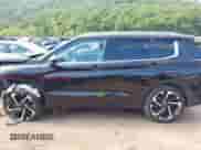2023 Mitsubishi Outlander SEL z VIN JA4J4VA87PZ019896, wystawiony jako IAAI lot #42646987 z przebiegiem 22 494 mil mil oraz . Historia ofert i sprzedaży dostępna na DreamBid. Obrazek 15.
